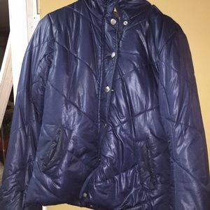 Short to the waist baby blue puffer coat /jacket